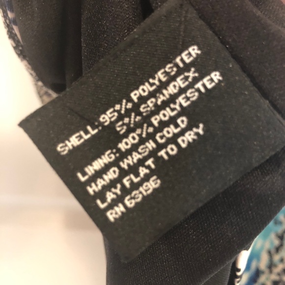 Ivy & Blu Ruched Dress Size 6 - Picture 7 of 7